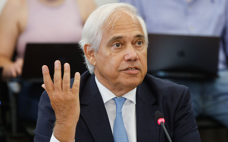 Marcelo Rebelo de Sousa adaptará agenda, mas continua a exercer funções