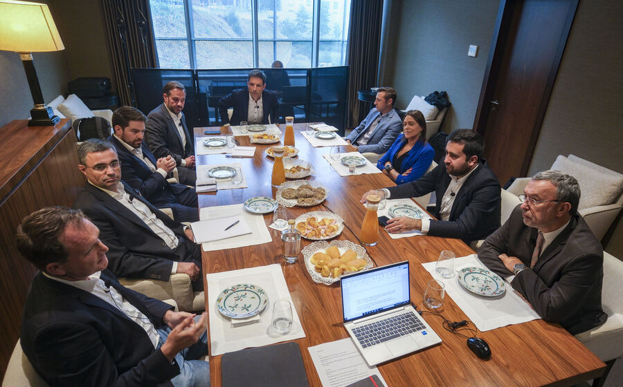 Empresas portuguesas como Brisa e Galp investem em IA para eficiência e novos modelos de negócio