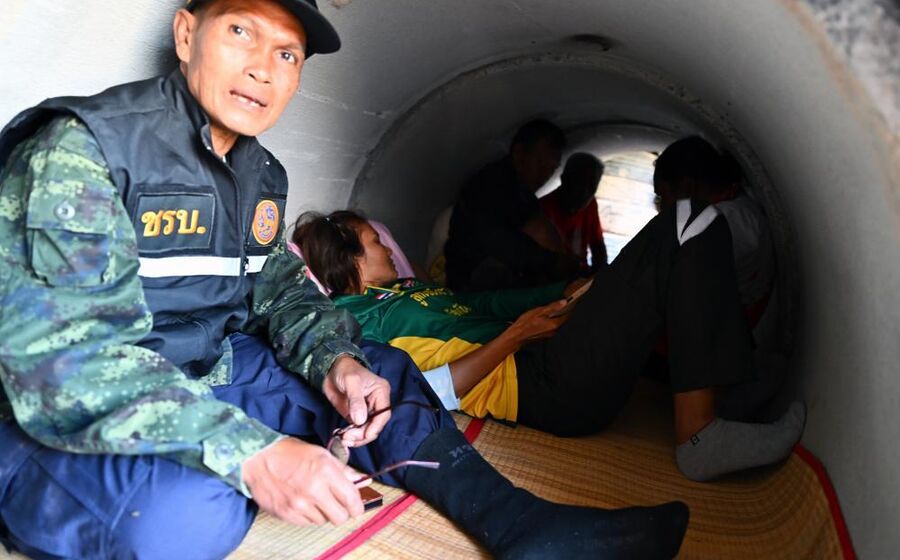 Tailândia lança ataque aéreo na fronteira com o Camboja 