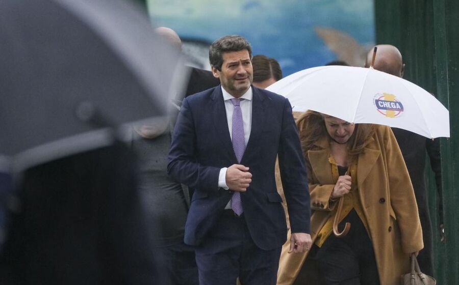 André Ventura critica proposta laboral e exige alterações