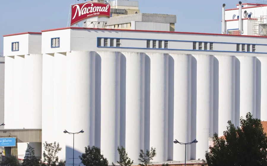 Fábrica de moagem da Cerealis em Lisboa.