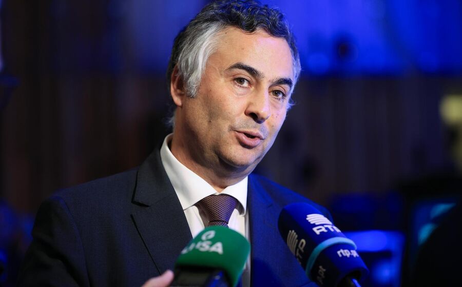 Ministro Fernando Alexandre reage a críticas sobre declarações sobre residências