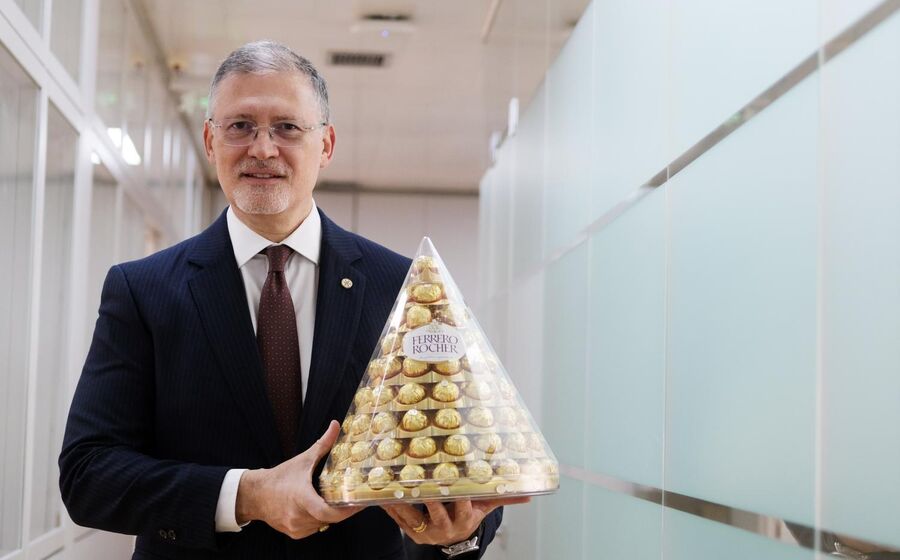 Max de Simone, CEO Sul da Europa da Ferrero Rocher