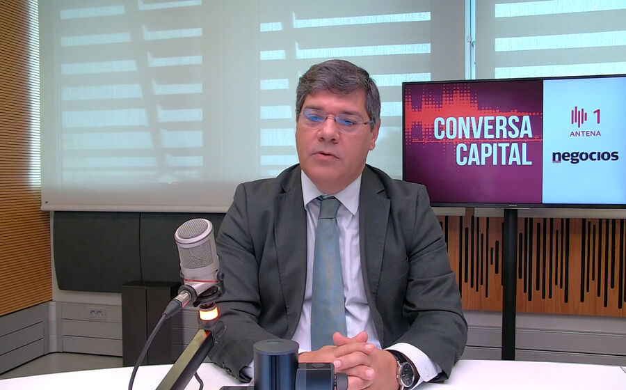 Brilhante Dias: PS está a trabalhar num diploma para a revisão das comissões bancárias