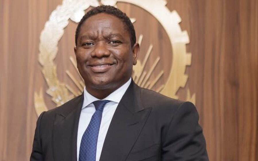 Márcio Daniel, ministro do Turismo de Angola, anuncia taxa turística para visitantes