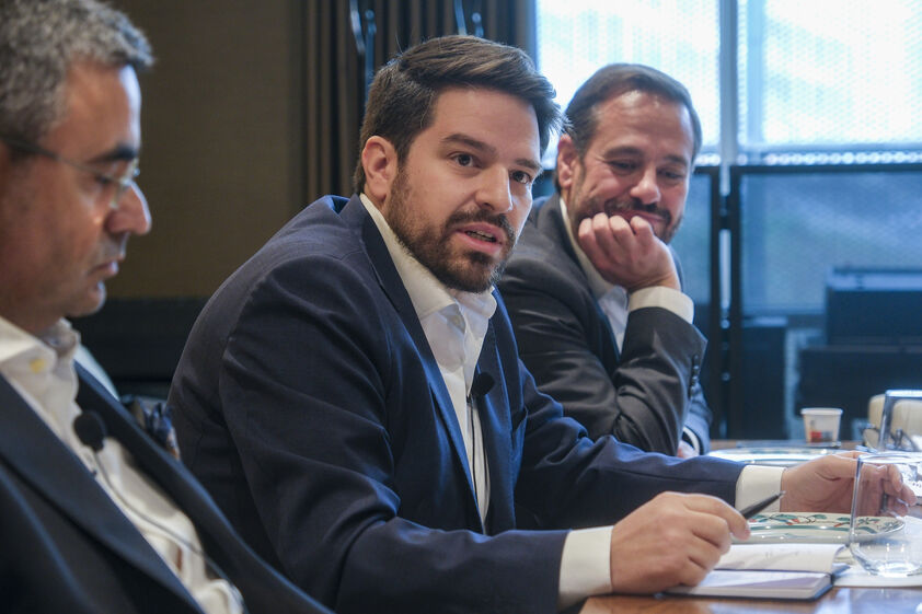 Empresas portuguesas como Brisa e Galp investem em IA para eficiência e novos modelos de negócio