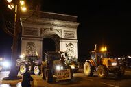 Agricultores protestam em Paris contra a situação do setor agrícola