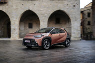 O Toyota Aygo X Hybrid surge renovado e mais eficiente