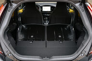 Espaço da bagageira do Toyota Aygo X Hybrid renovado