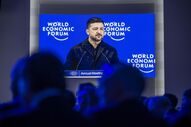 Zelensky critica líderes europeus em Davos face à falta de ação sobre a Rússia