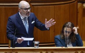 Propostas “necessárias e audaciosas” do Governo na habitação esbarram nas críticas da oposição