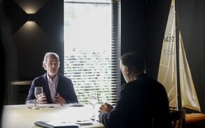 Cotrim Figueiredo num almoço com o embaixador da Dinamarca Lars Steen Nielsen