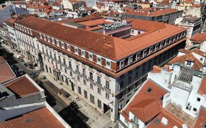 Palácios Calhariz-Palmela e Sobral.