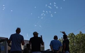 Imagem de arquivo do sistema de defesa antimísseis Iron Dome em funcionamento, em Israel