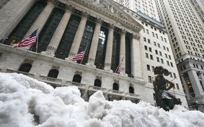 S&P 500 ultrapassa fasquia dos 7 mil pontos pela primeira vez. 'Big tech' impulsionam índices