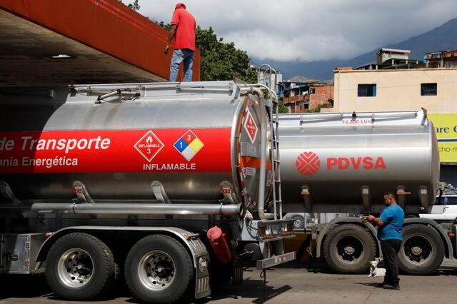 EUA concluem primeira venda de petróleo venezuelano após controlo do setor