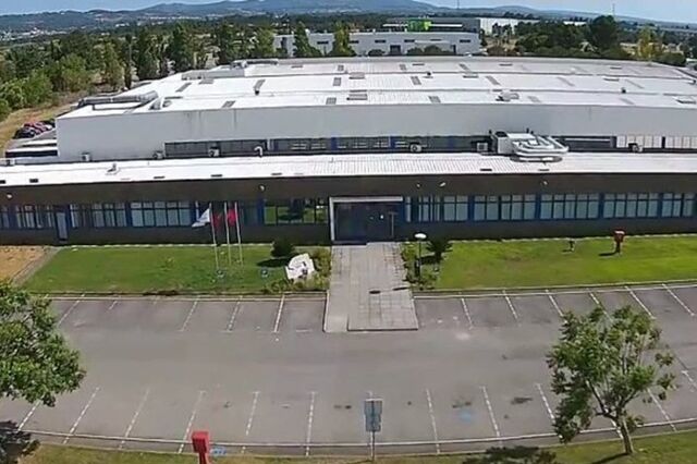 Multinacional que despediu 475 e fechou fábrica em Palmela despacha recheio em leilão online 