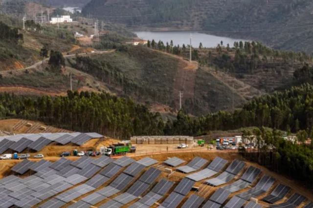 EDP coloca em operação primeiro projeto hídrico-solar terrestre em Portugal