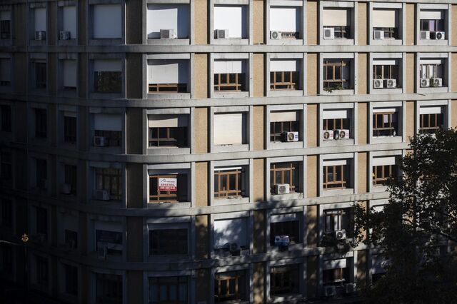 Rendas abrandam, mas ainda estão em níveis historicamente elevados