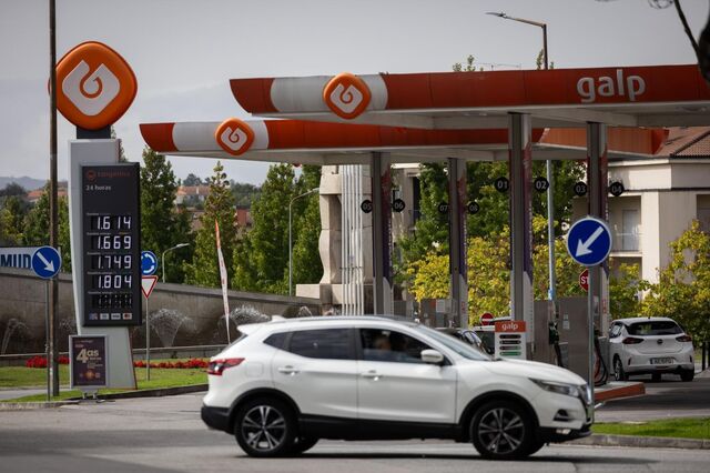 Trabalhadores da Petrogal pedem reunião a Montenegro sobre negócio Galp/Moeve