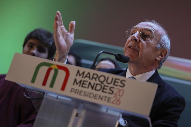 Montenegro reentra na campanha de Marques Mendes. Seguro pede concentração de votos