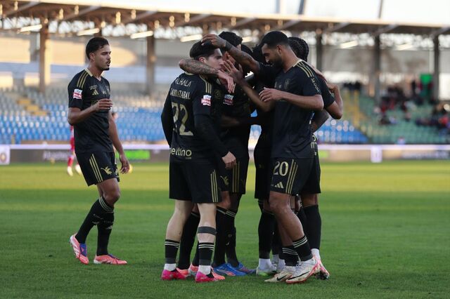 Casa Pia acusado de violar sanções da UE em negócio com clube russo e aliado de Putin