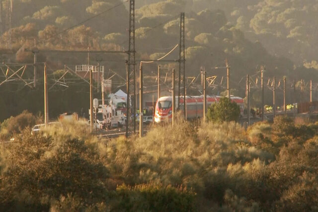 Prosseguem as buscas por desaparecidos após desastre ferroviário em Espanha