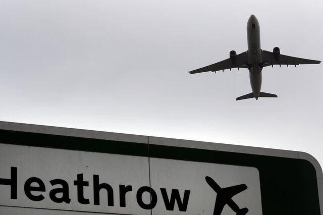 Aeroporto de Heathrow em Londres elimina limite de 100 mililitros na bagagem de mão