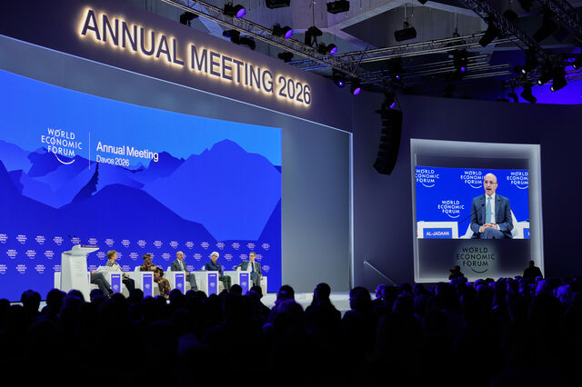 Frente europeia contra Trump dá força ao euro. Ações e dívida em risco