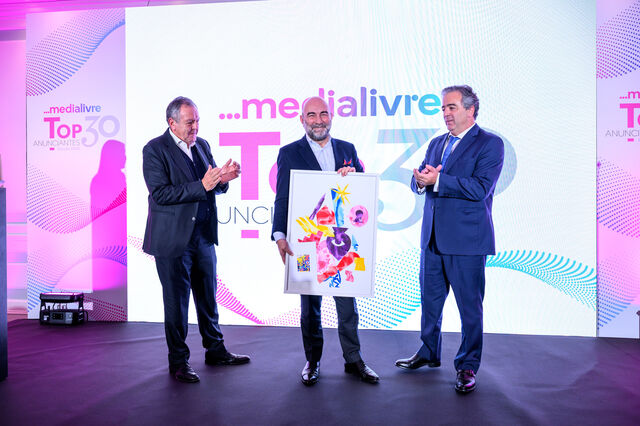 António Casanova recebe o Prémio Carreira