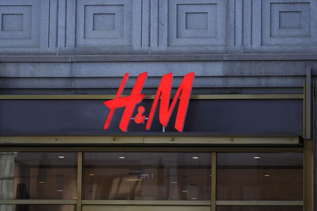 Lucros da H&M sobem 4% para 1,1 mil milhões no ano fiscal de 2025
