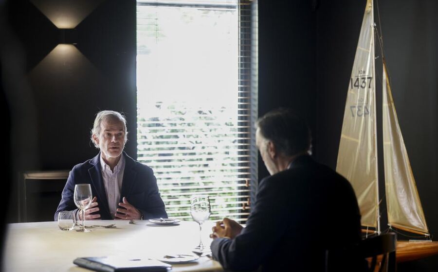 Cotrim Figueiredo num almoço com o embaixador da Dinamarca Lars Steen Nielsen