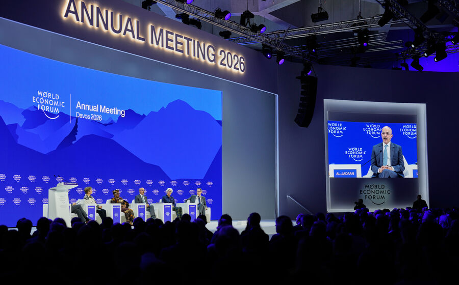 A ameaça de novas tarifas voltou para a gaveta em Davos, mas ainda é um risco.
