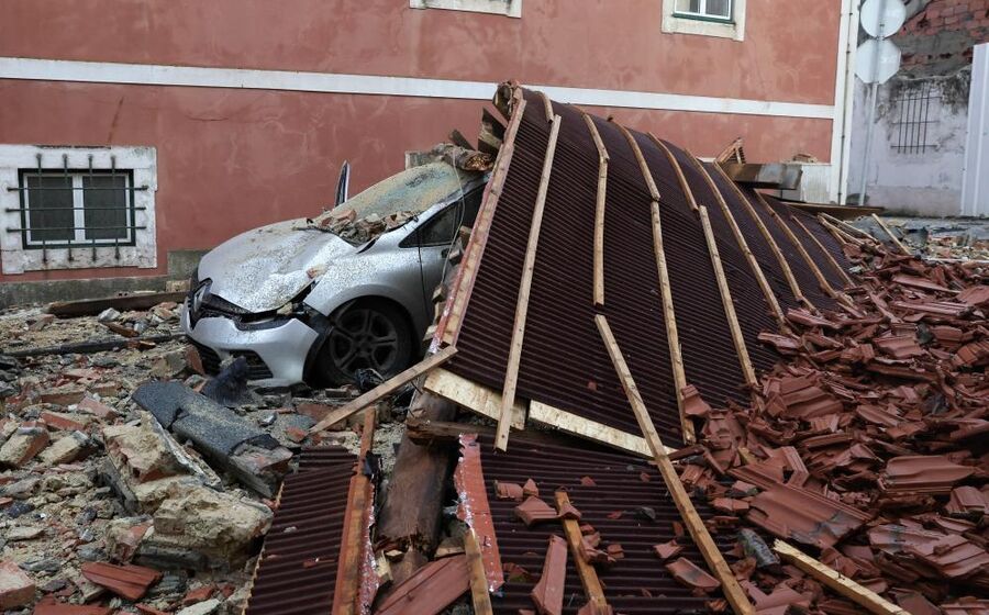 Efeitos da depressão Kristin na Figueira da Foz