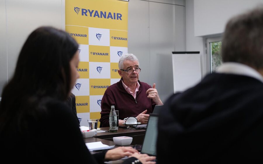 O CEO da Ryanair discursa numa conferência
