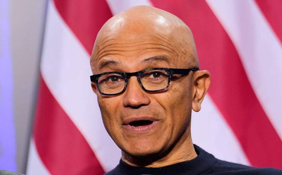 A Microsoft é liderada por Satya Nadella desde fevereiro de 2014.