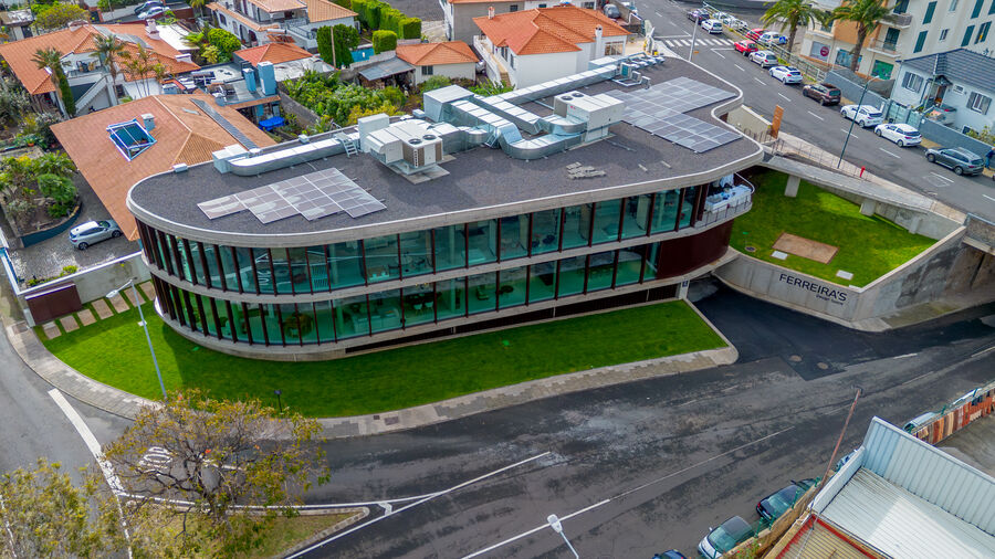 O Ferreiras Design Space, no Funchal, representou um investimento de cerca de quatro milhões de euros. 