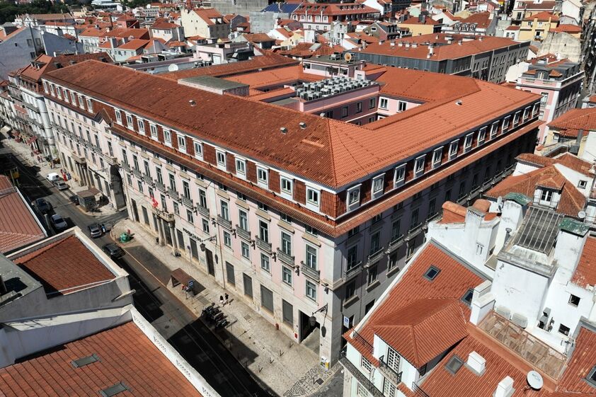 Palácios Calhariz-Palmela e Sobral.