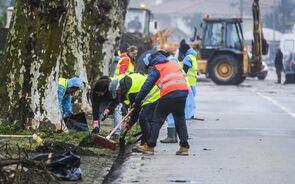 Alvaiázere pede 'desesperadamente' mais bombeiros. Mais de 150 mil pessoas ainda sem energia