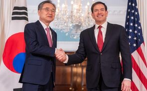 Cho Hyun, da Coreia do Sul, e Marco Rubio, dos EUA