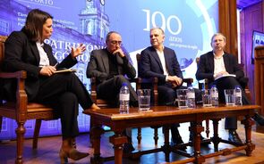 A mesa-redonda sobre os “Efeitos das Tarifas dos EUA nos Mercados Globais