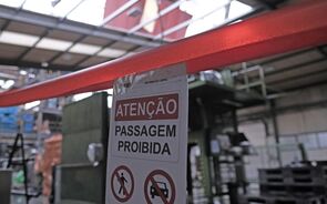 Parte da fábrica na Marinha Grande está a céu aberto após tempestade