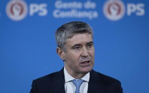 José Luís Carneiro é recandidato a secretário-geral do Partido Socialista