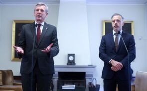 Alfonso Rueda, presidente da Junta da Galiza, e Pedro Duarte, presidente da Câmara do Porto