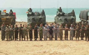 As imagens dos treinos conjuntos dos EUA, Tailândia, Coreia do Sul e Singapura no ‘Cobra Gold 2026’