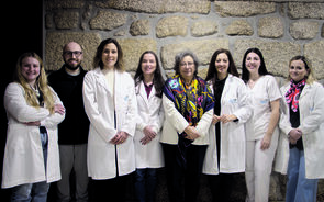 A provedora da SCM do Marco de Canaveses com a equipa do Serviço Móvel de Apoio ao Cuidador (SMAC)