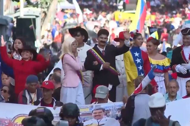 Apoiantes de Maduro saem à rua na Venezuela para exigir libertação do ex-presidente