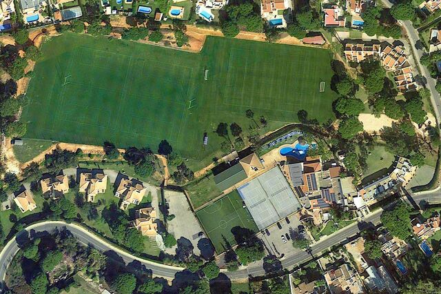 Britânica dona de meio Algarve compra Browns Sports Resort em Vilamoura