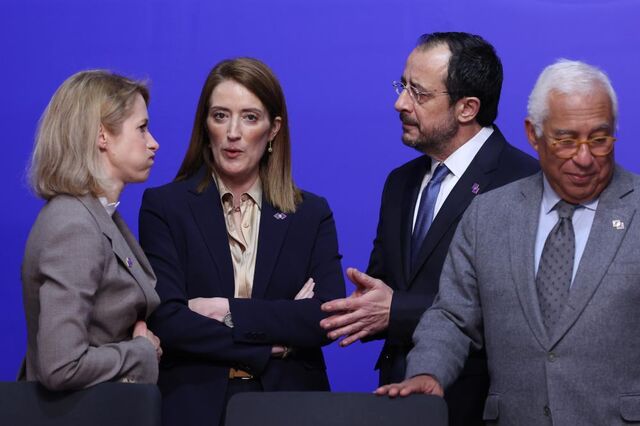 Dívida conjunta para concorrer com os EUA volta a dividir a Europa