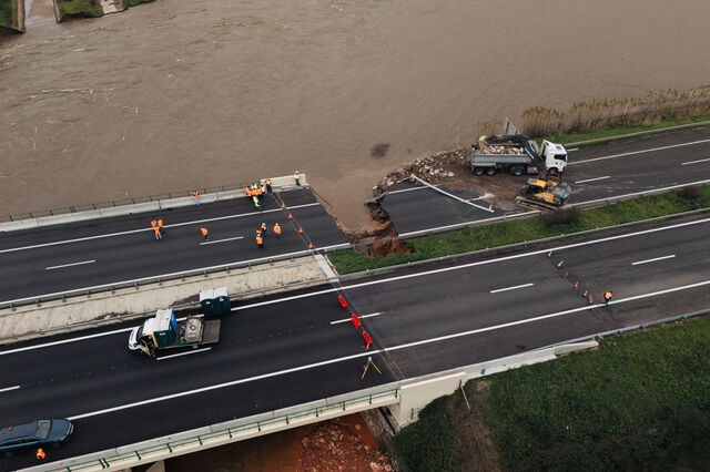 Qual é o impacto económico das tempestades ? 'Complexo'